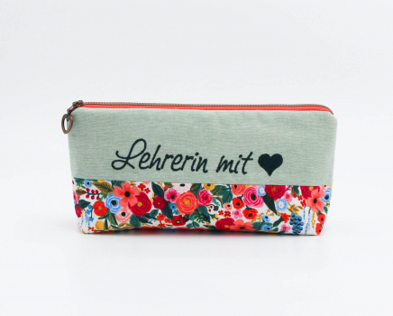 Mäppchen, Stiftemäppchen Lehrerin mit ❤